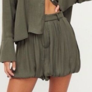 Free People Celia Bubble Satin Shorts Olive Green Womens Sz. XS